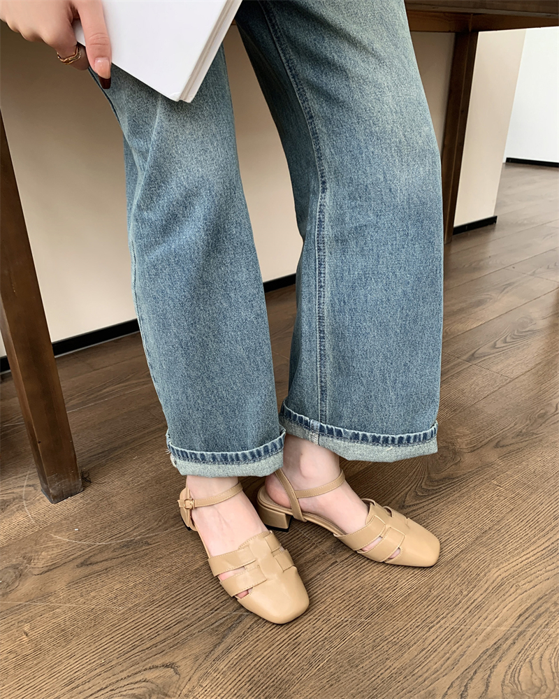 Baotou Sandals Women 2024 Spring New Style Versatile Soft Leather Woven Fashion Low Heel Roman Style One-Band Shoes - Image 3